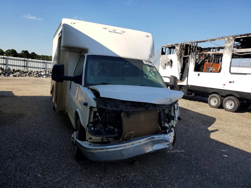 2021 Chev Express G3500