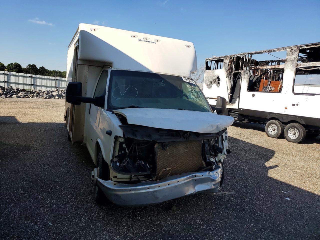 2021 Chev Express G3500