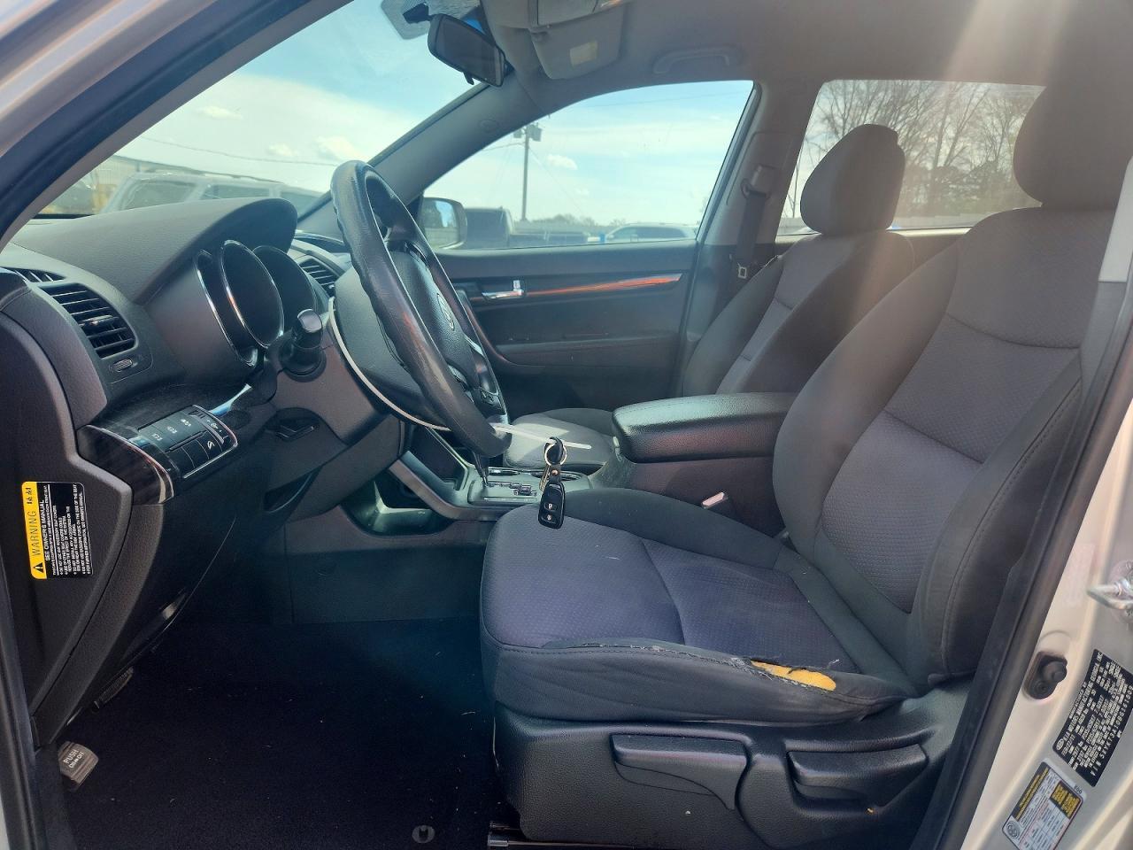 2011 KIA Sorento lx