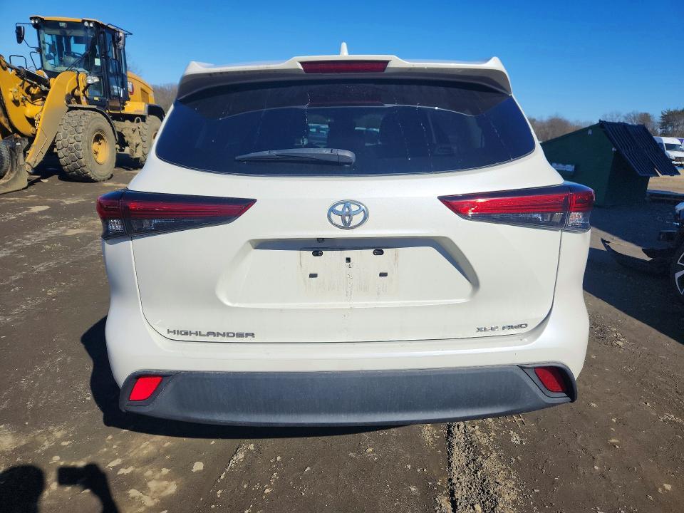 2021 Toyota Highlander xle