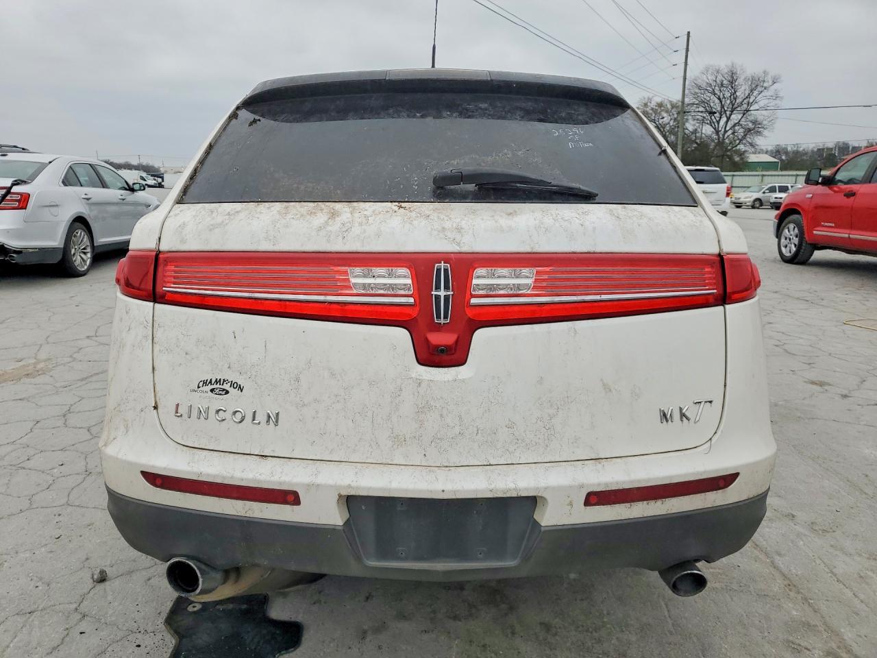 2017 Lincoln MKT