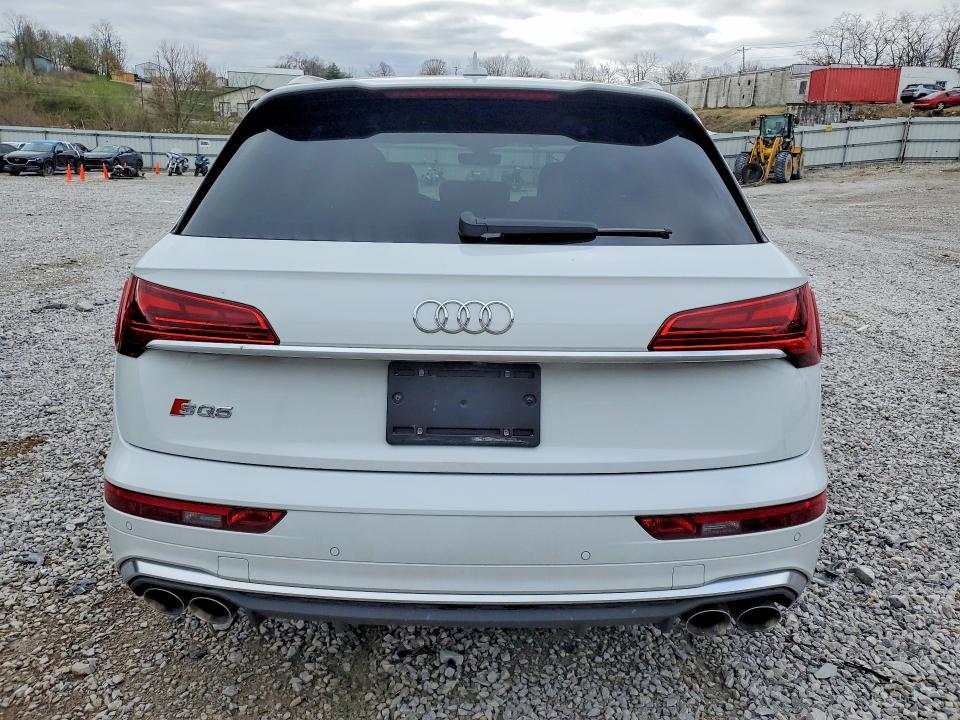2025 Audi SQ5 Premium Plus