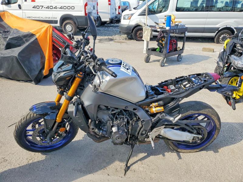 2023 Yamaha Mt09 d