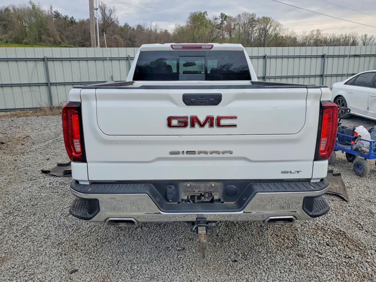 2024 GMC Sierra K1500 SLT