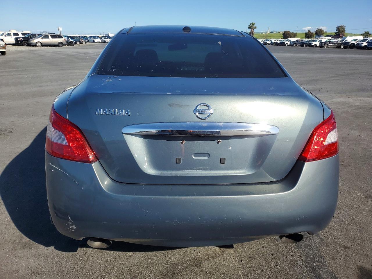 2010 Nissan Maxima 3.5 s