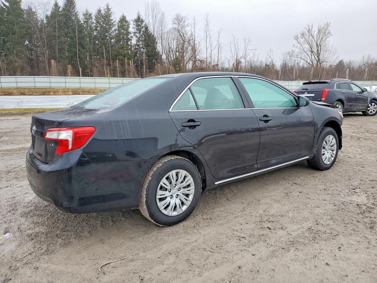 2013 Toyota Camry le