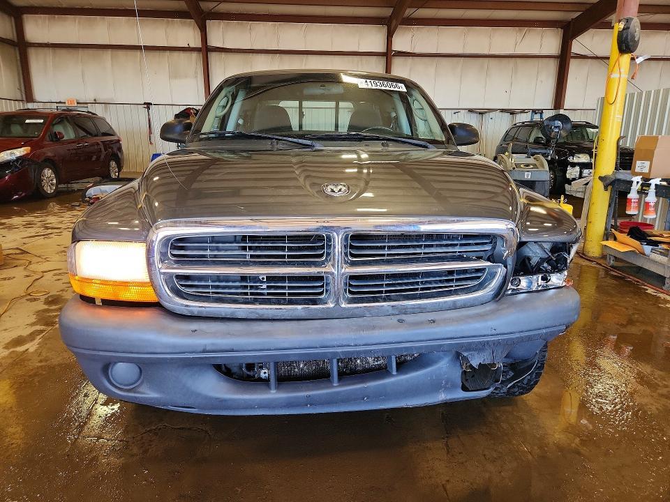 2004 Dodge Dakota sxt