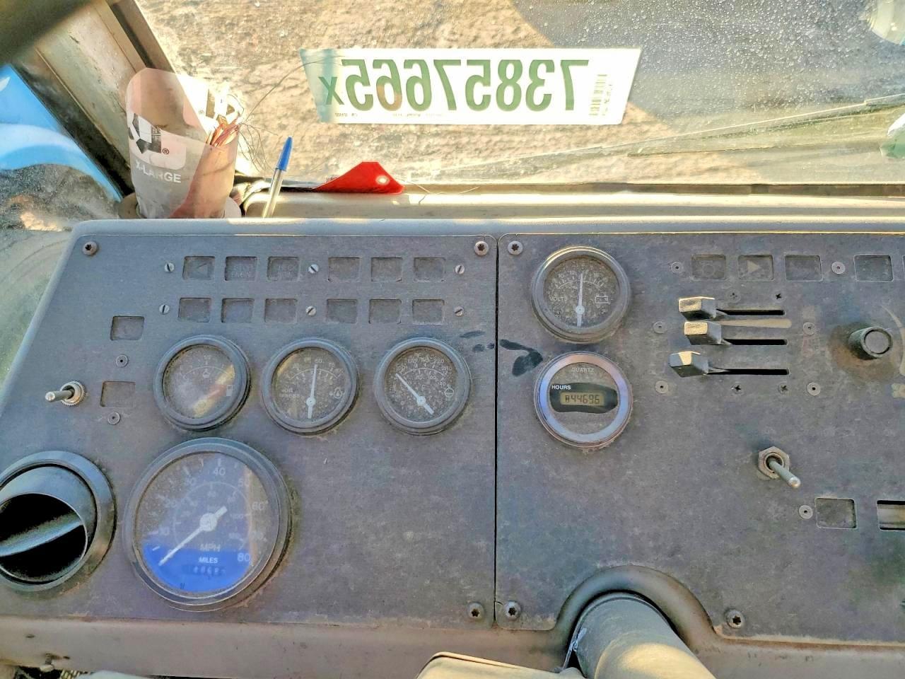 2010 Ottawa Yard Tractor 2009 Otta Tractor