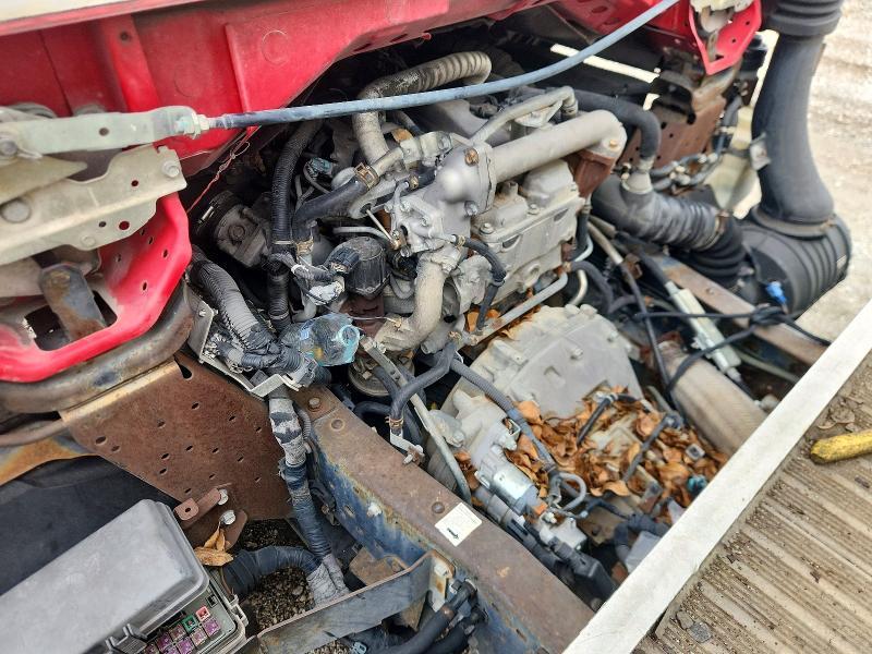 2011 Isuzu Npr hd Flatbed Truck