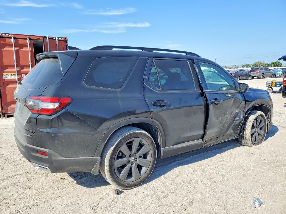 2025 Honda Pilot Sport