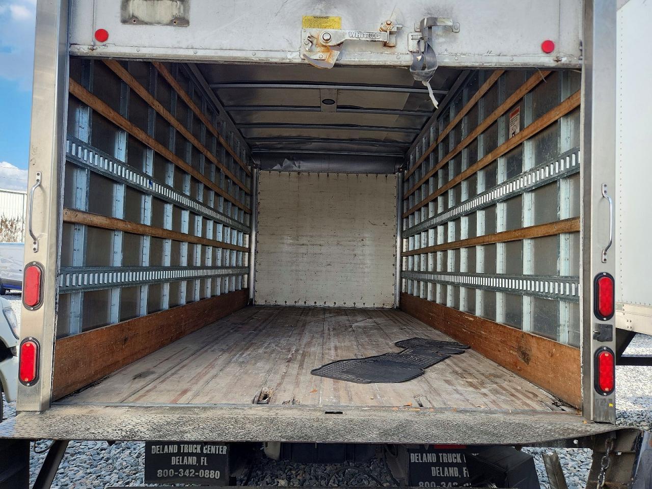 2023 Isuzu NPR HD BOX Truck