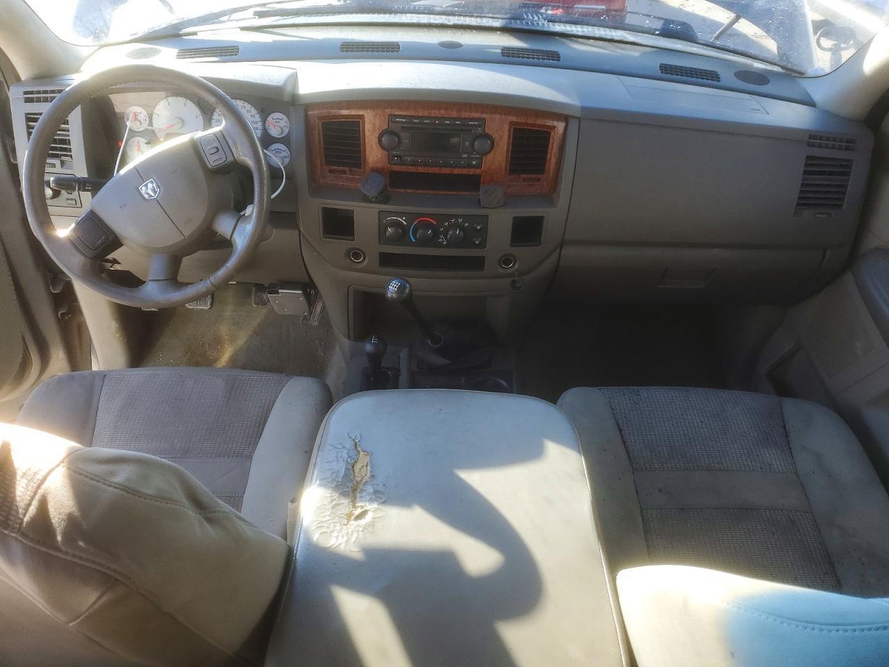 2006 Dodge RAM 2500 ST