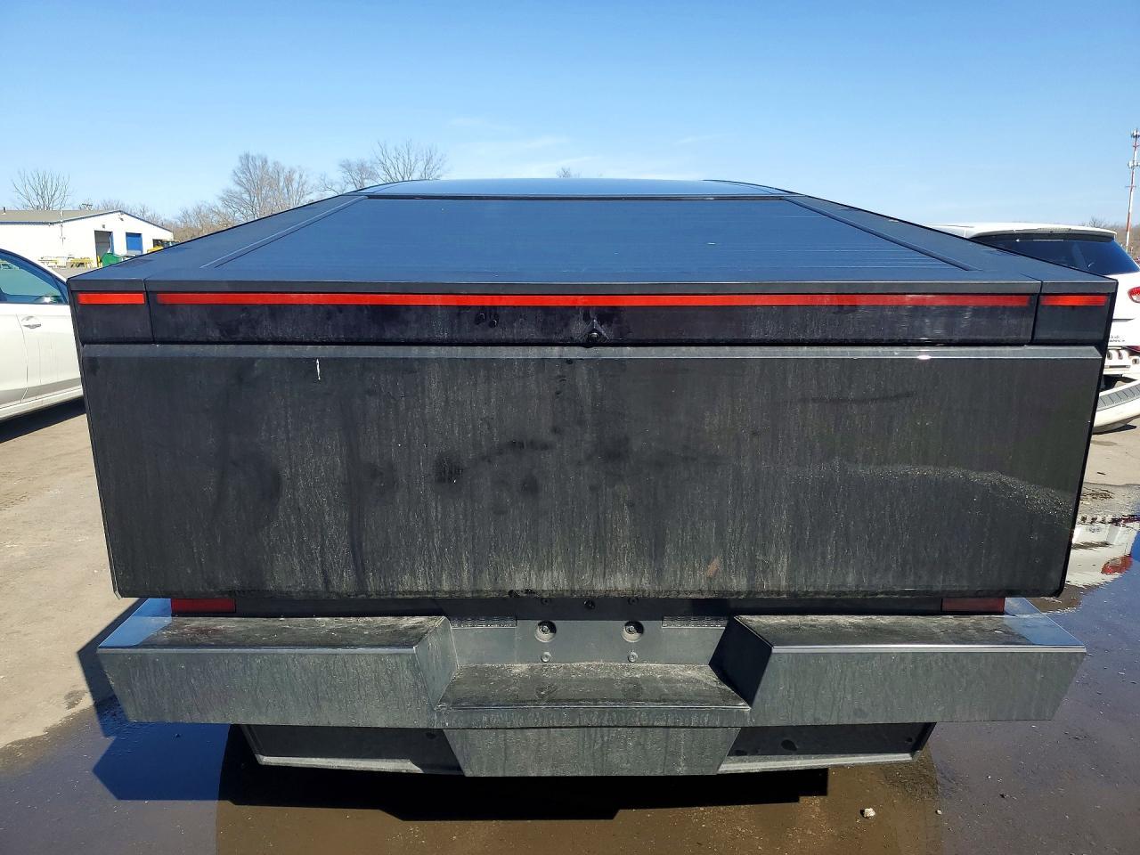 2025 Tesla Cybertruck