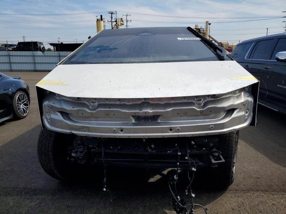 2025 Tesla Cybertruck