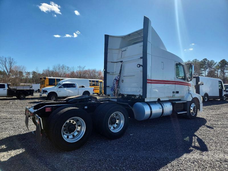 2017 Volvo VN VNL