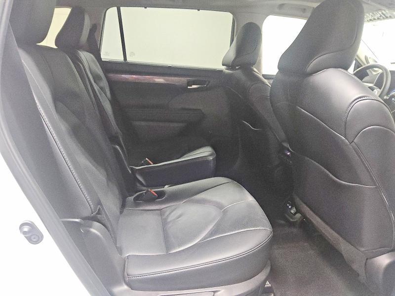 2025 Toyota Highlander Hybrid Limited