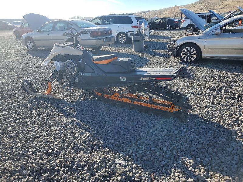 2024 Skidoo Summit 850