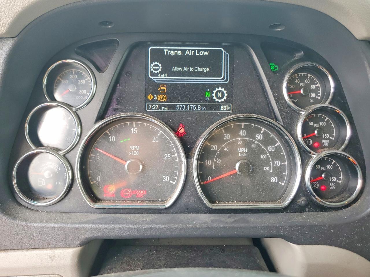 2019 Peterbilt 579 Semi Truck