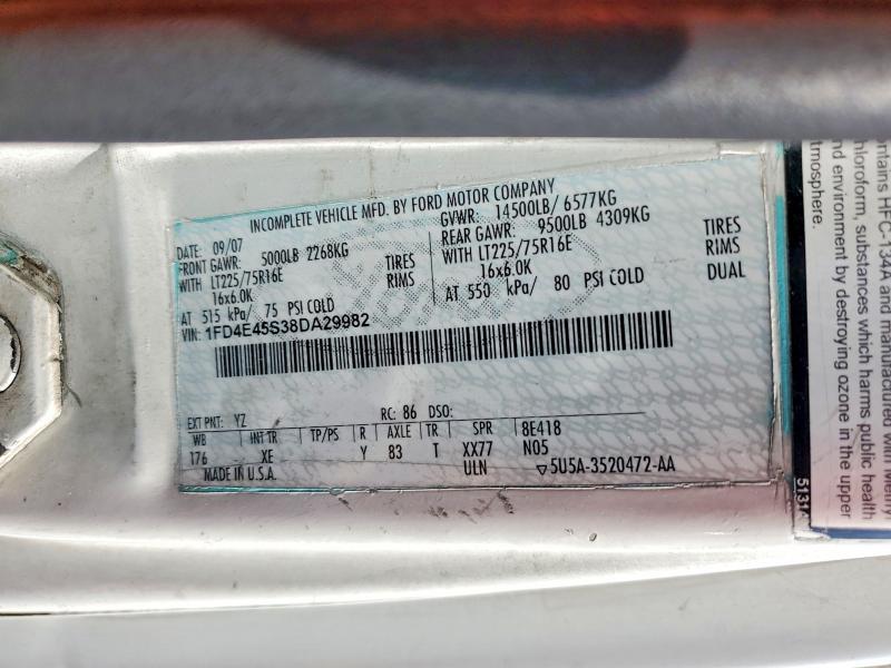 2008 Ford Econoline E450 Super Duty Cutaway Van