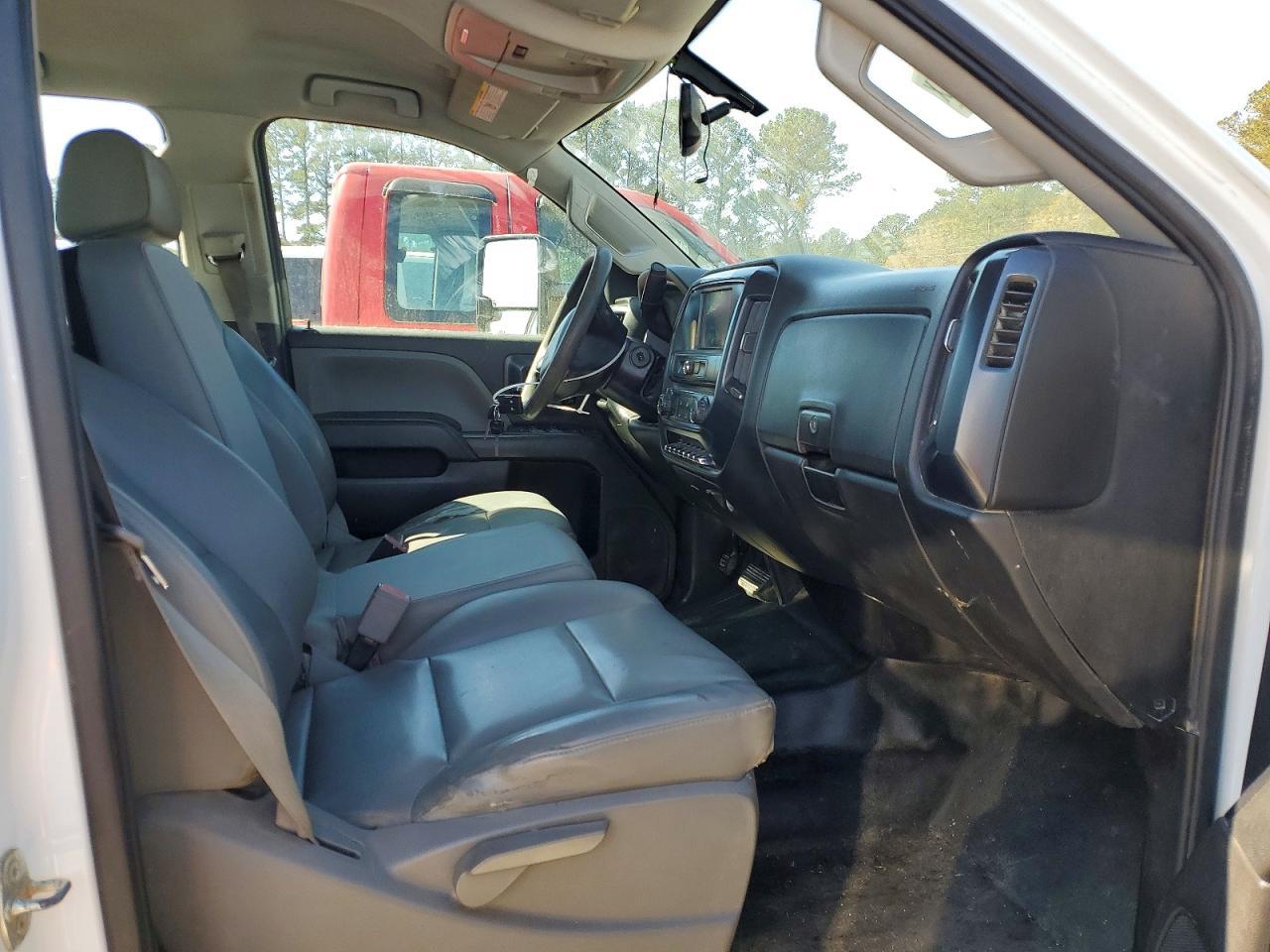 2016 Chev Rolet Silverado Flatbed Truck