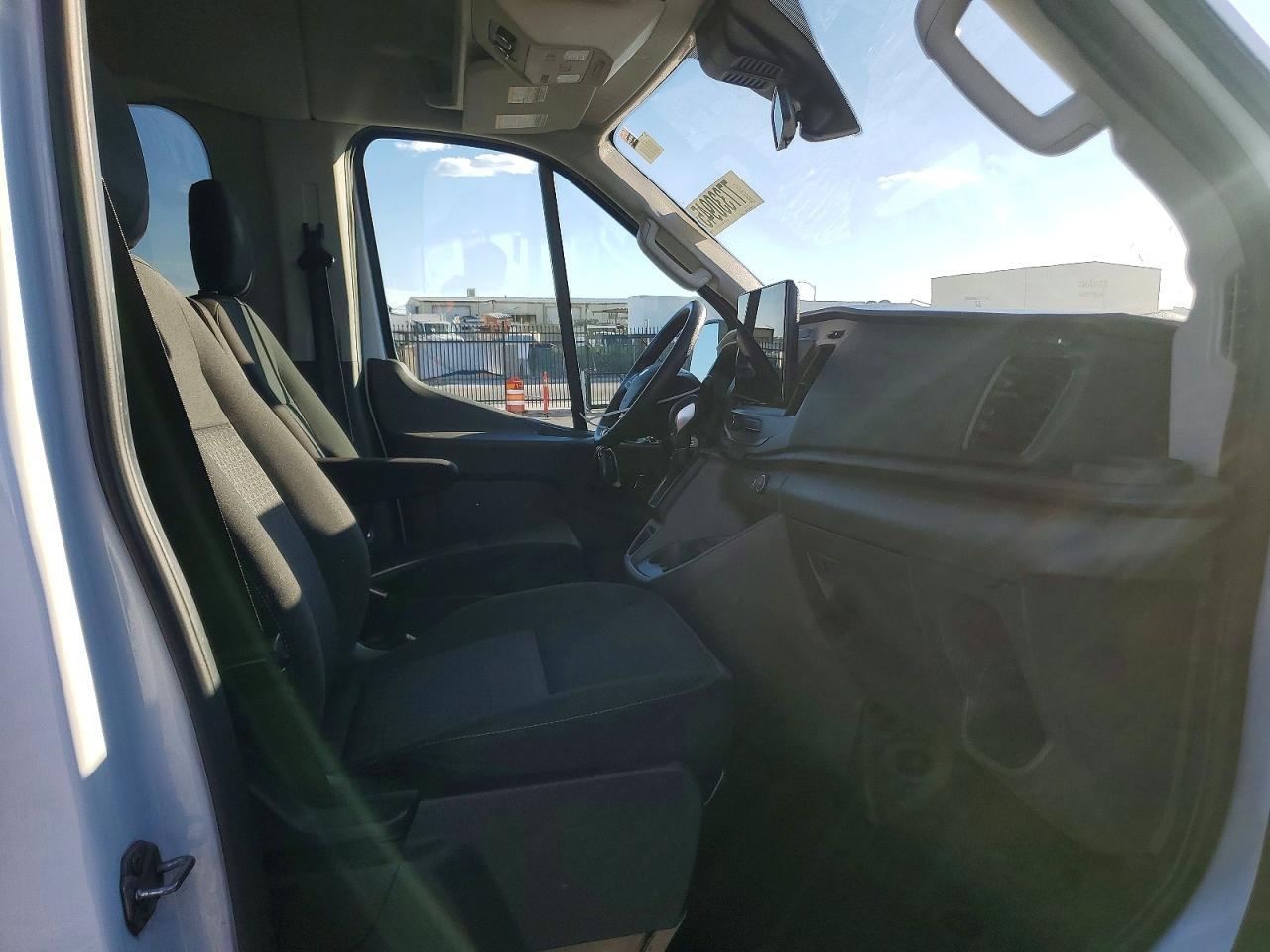 2022 Ford Transit T-350