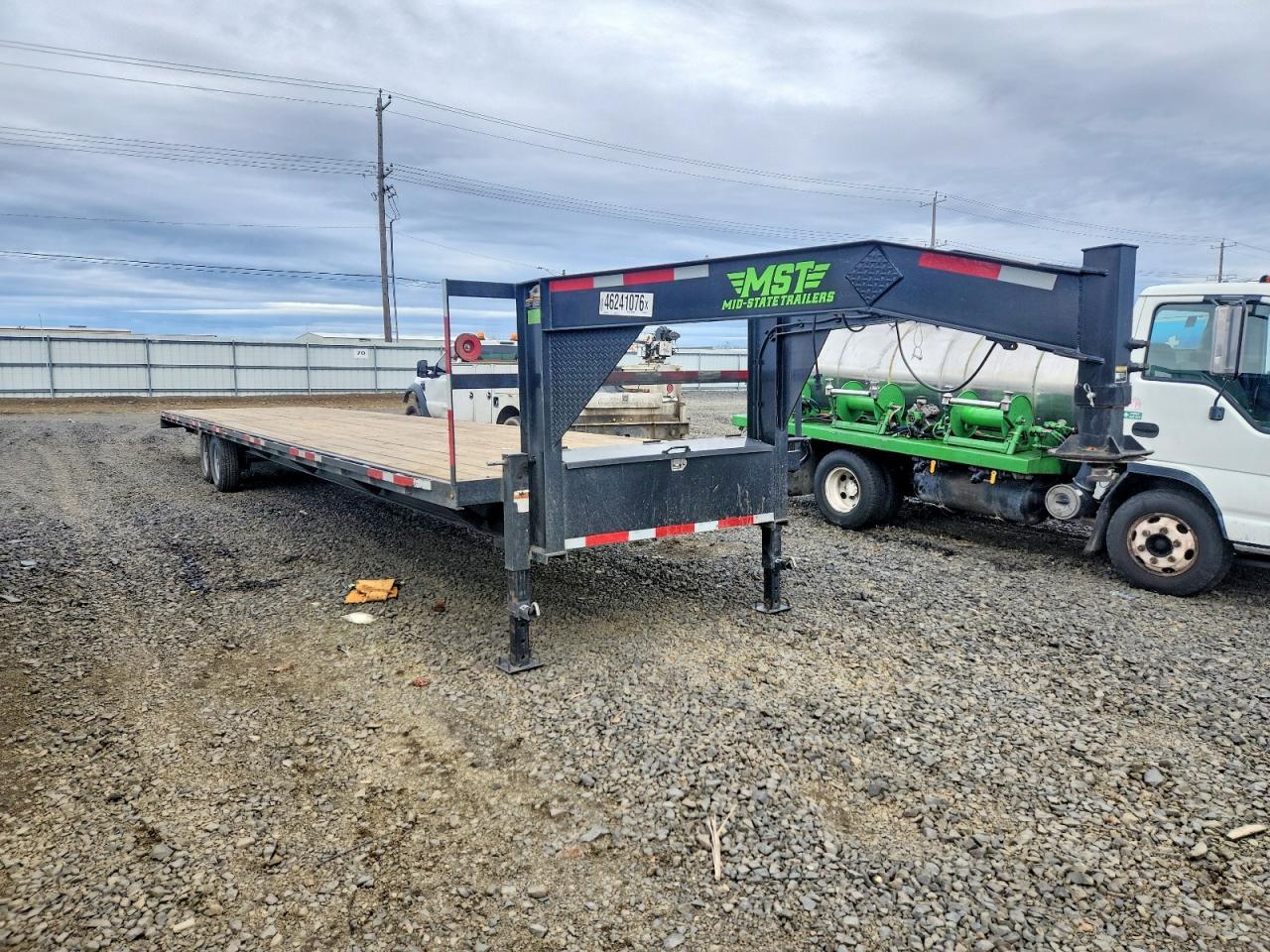 2025 Midstate Gooseneck Flatbed Trailer