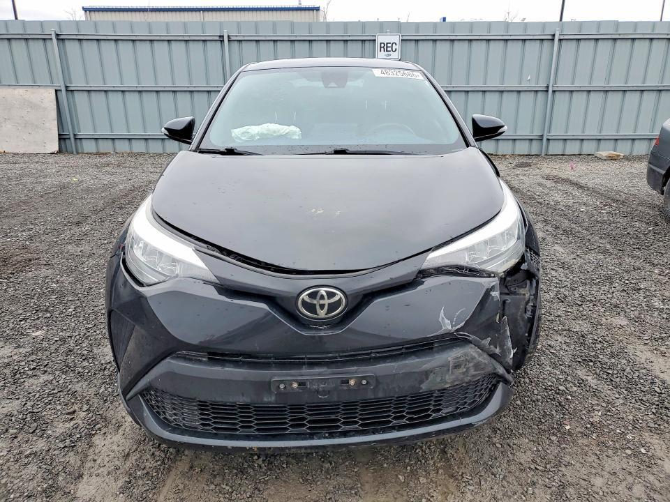 2020 Toyota C-hr le
