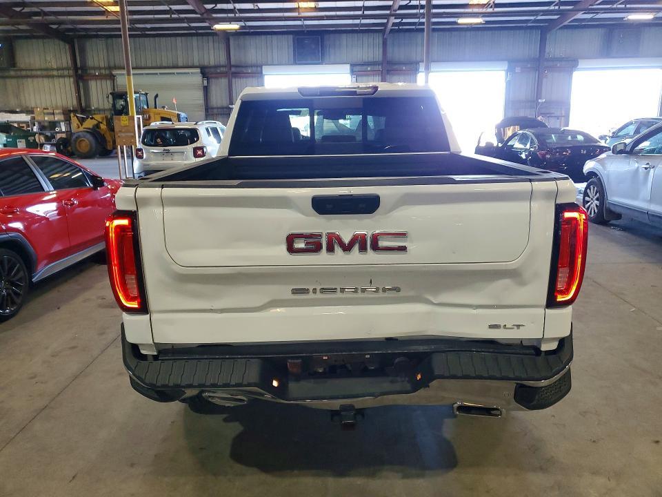 2025 GMC Sierra K1500 SLT