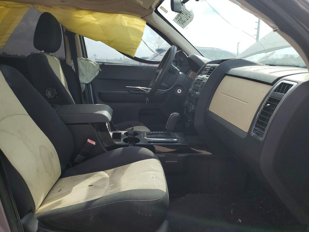 2008 Mazda Tribute i