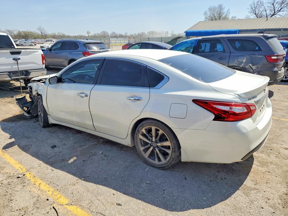 2016 Nissan Altima 2.5 sr
