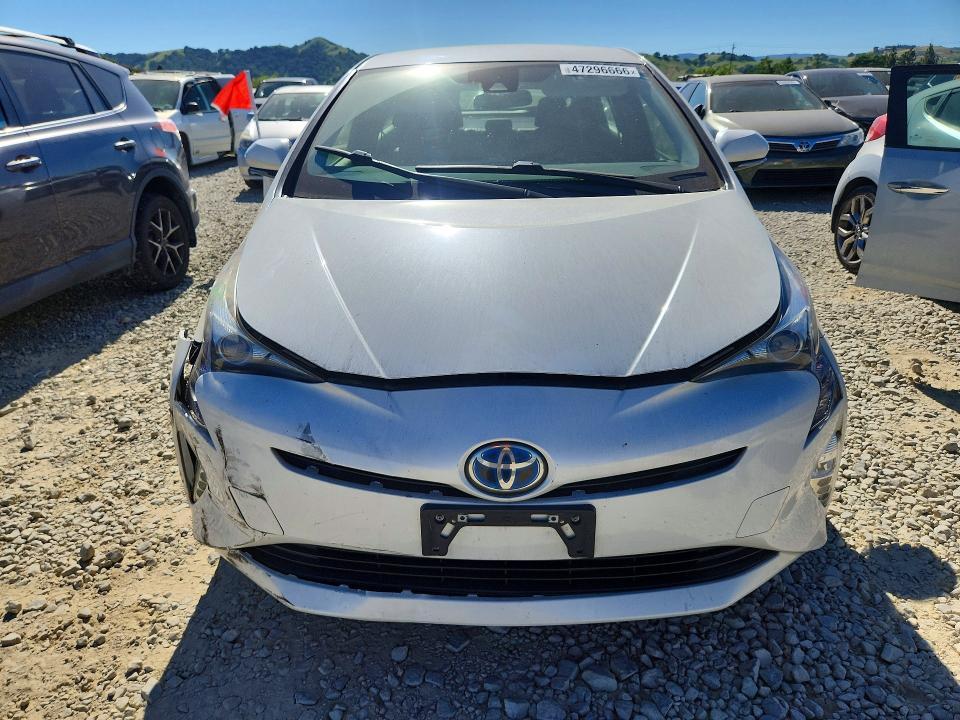 2016 Toyota Prius Three Touring
