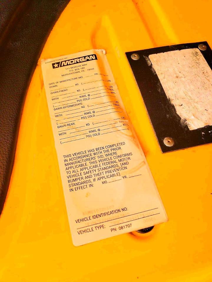 2017 Hino 268A BOX Truck