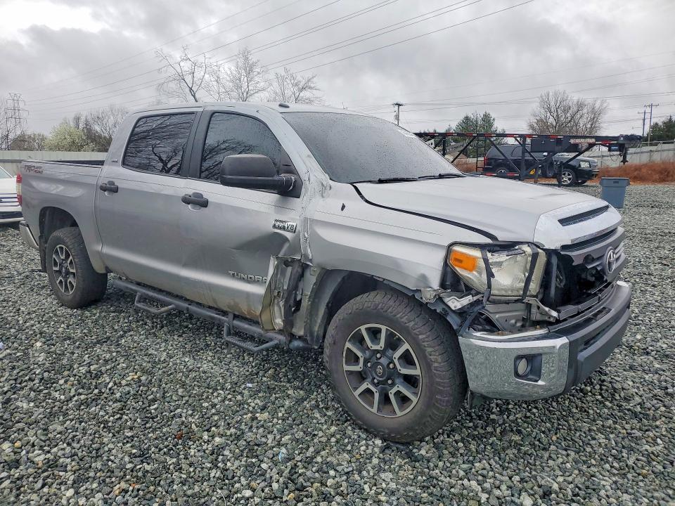2015 Toyota Tundra SR5