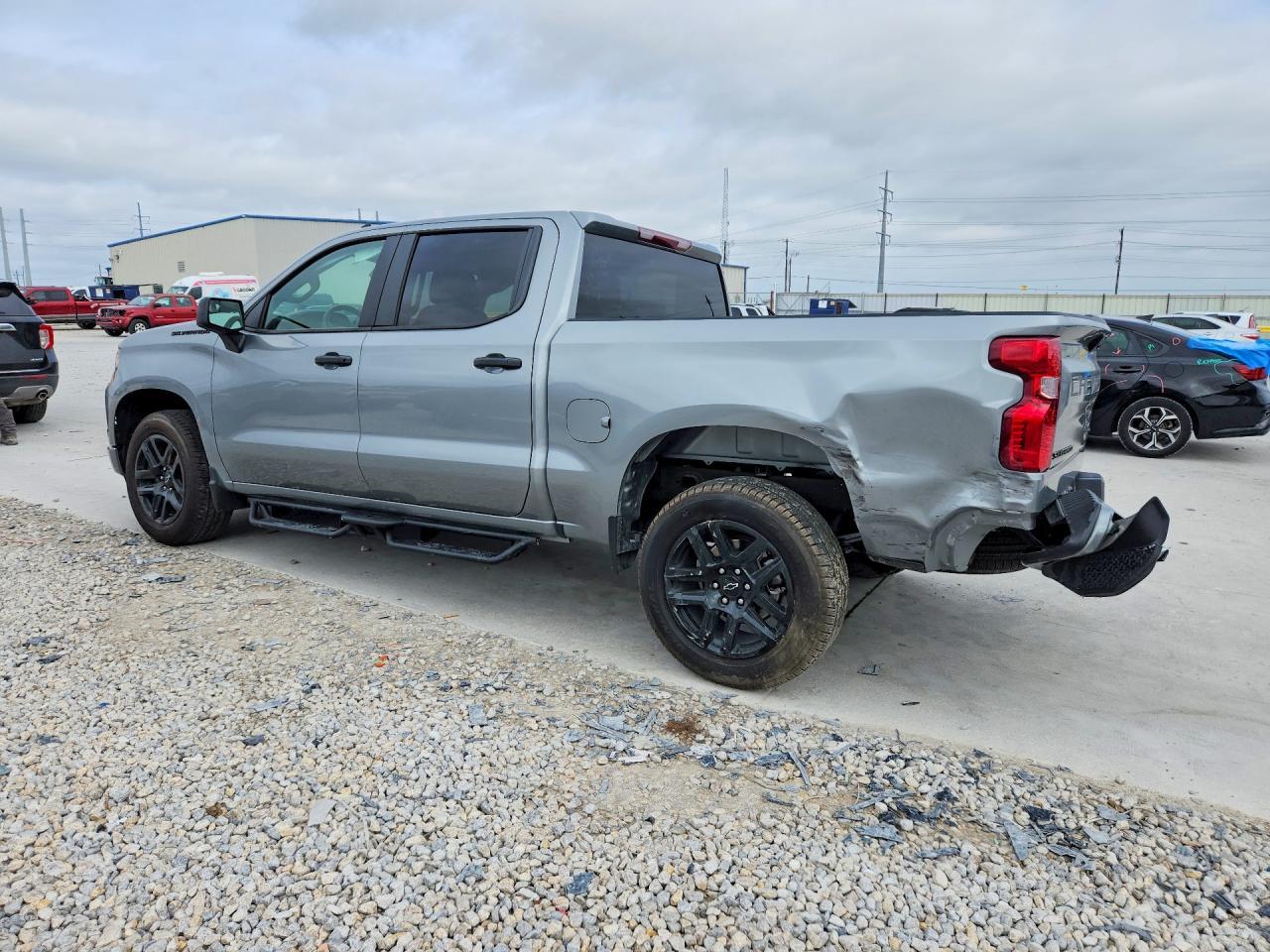 2025 Chevrolet Silverado C1500 Custom