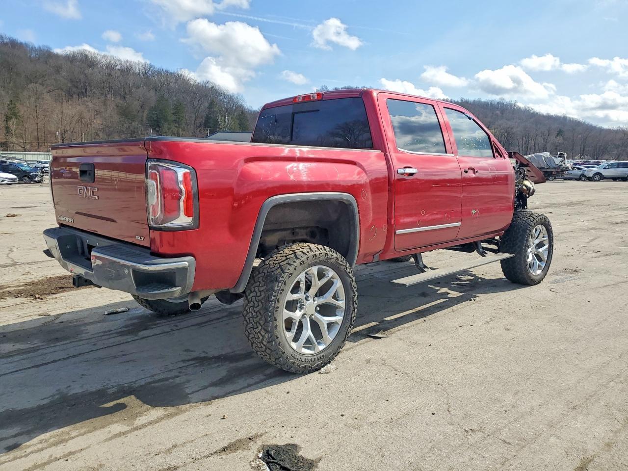 2018 GMC Sierra K1500 SLT