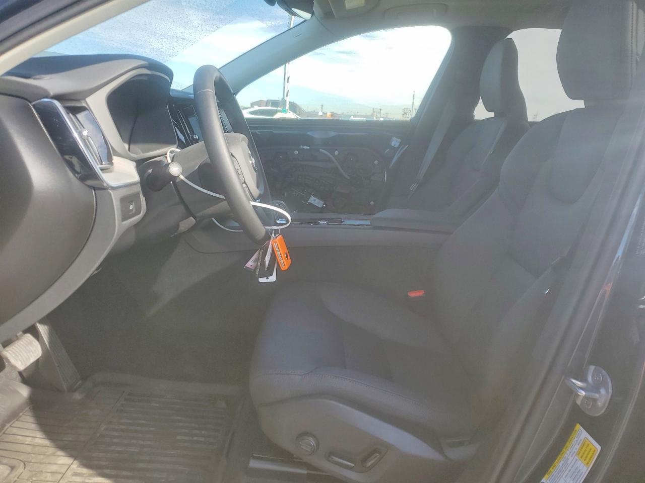 2025 Volvo Xc60 Plus