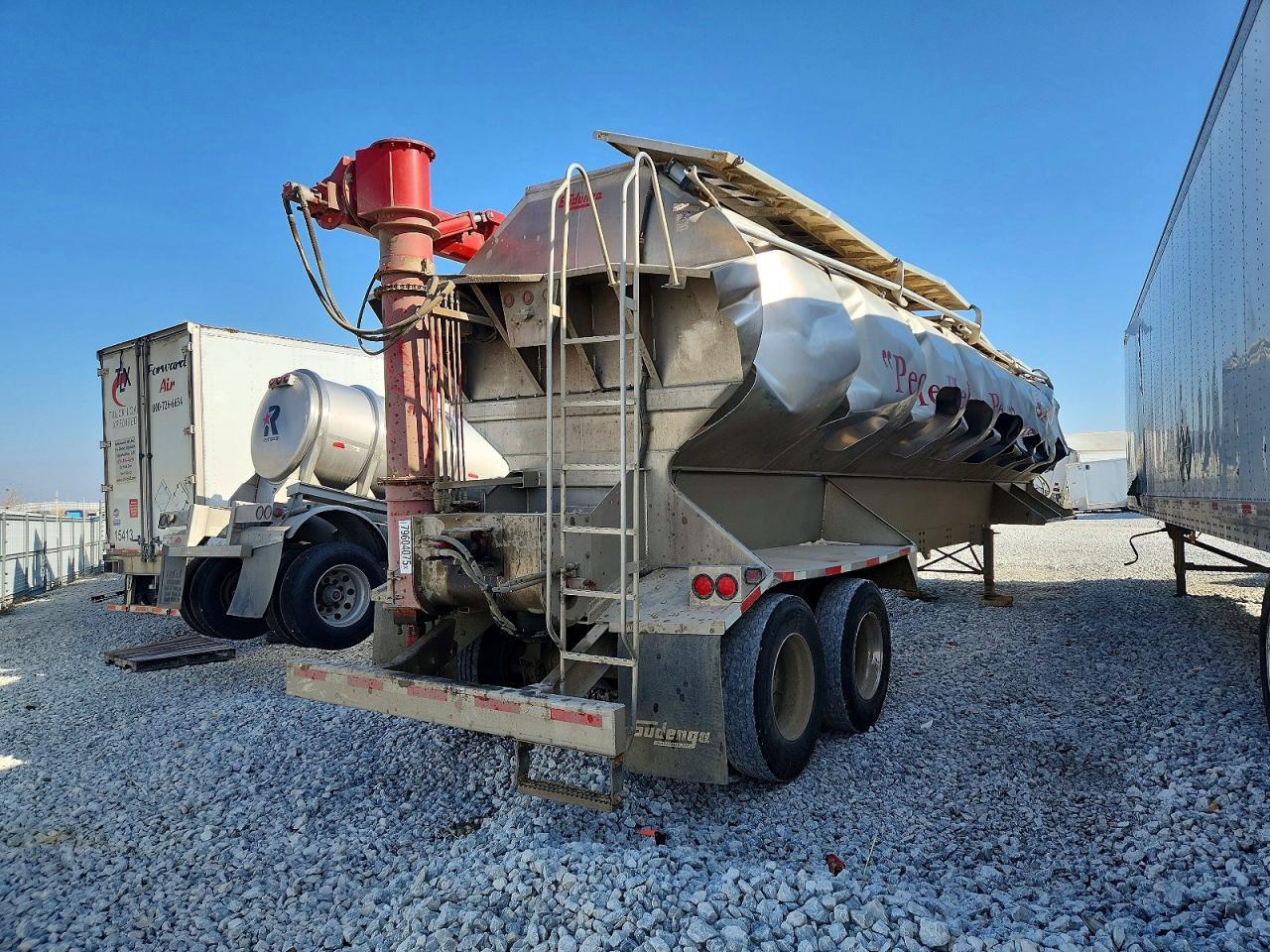 2020 Sudenga Pneumatic DRY Bulk Trailer
