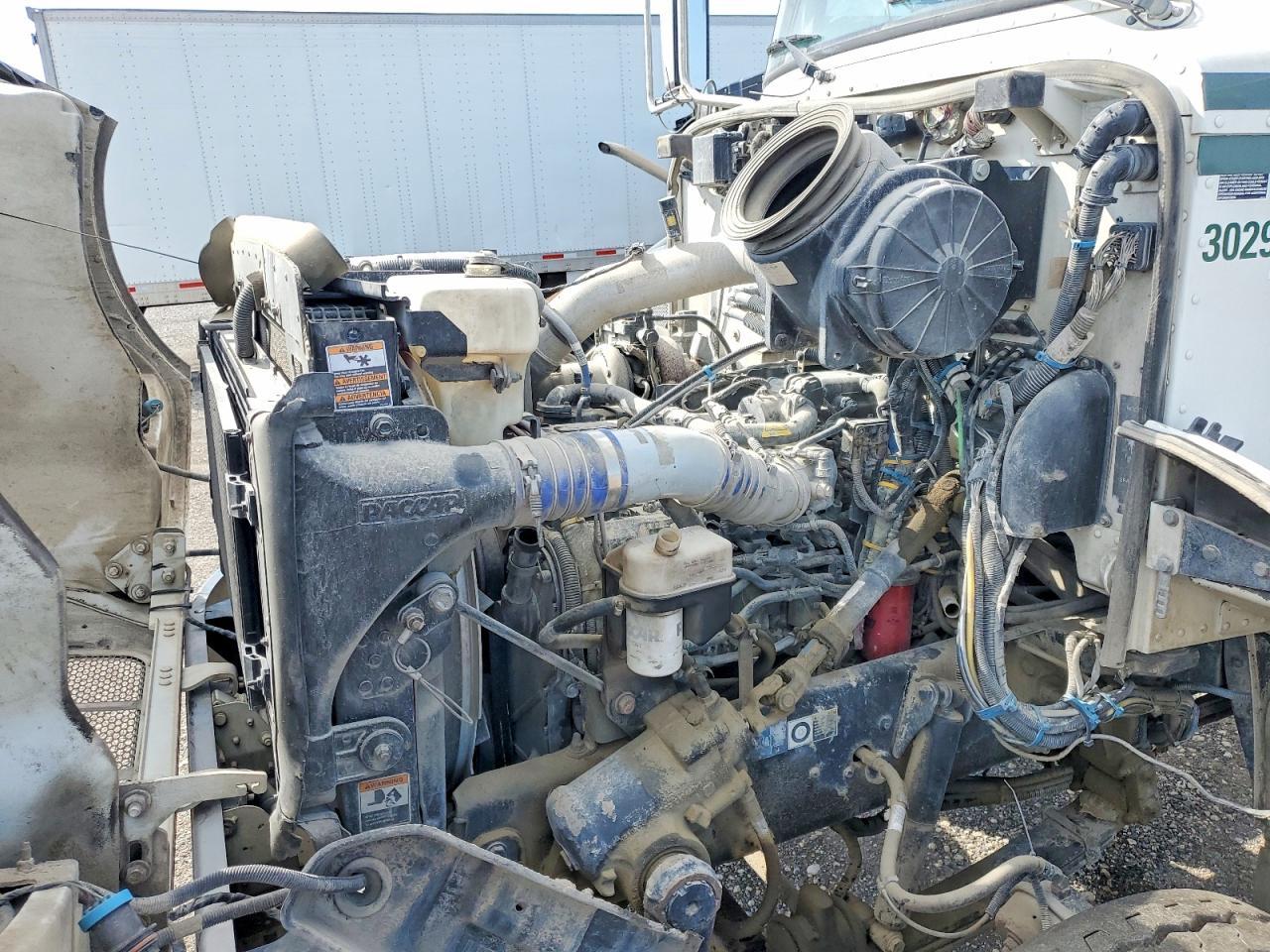 2022 Peterbilt 348-Packer Garbage Truck