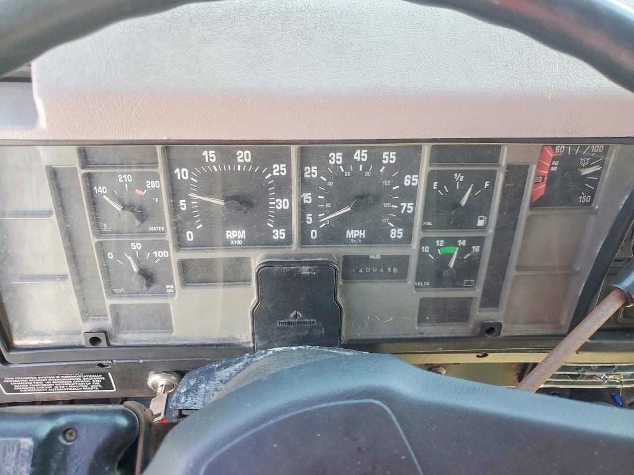 1999 International 4900 Dump Truck