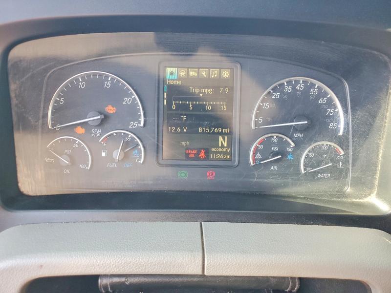 2018 Freigliner 2018 Freightliner Cascadia 126 Semi Truck