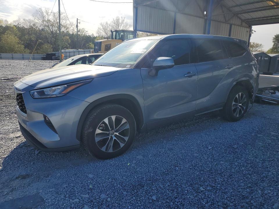 2020 Toyota Highlander xle