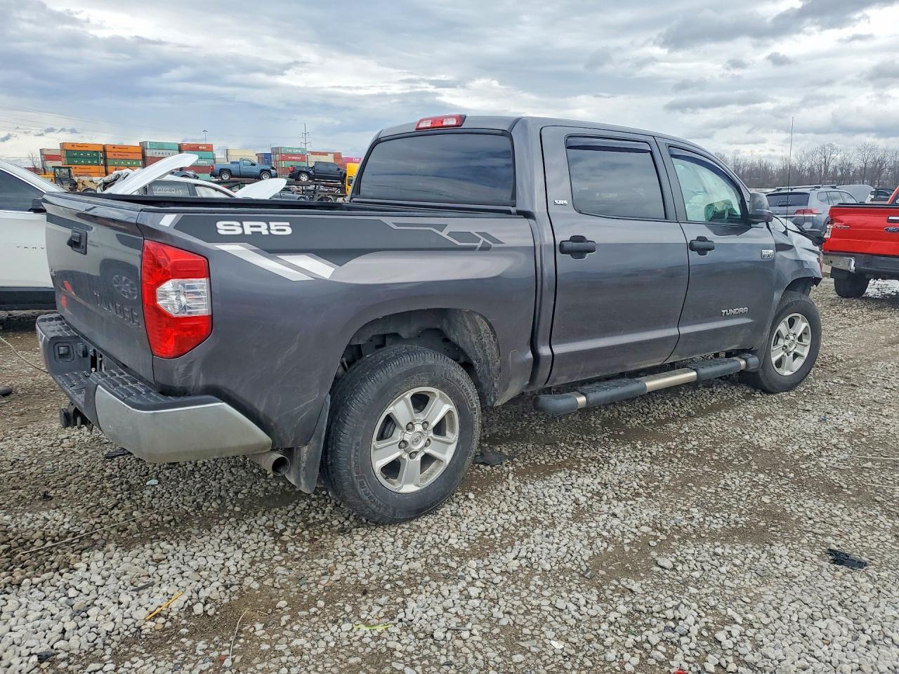 2018 Toyota Tundra SR5