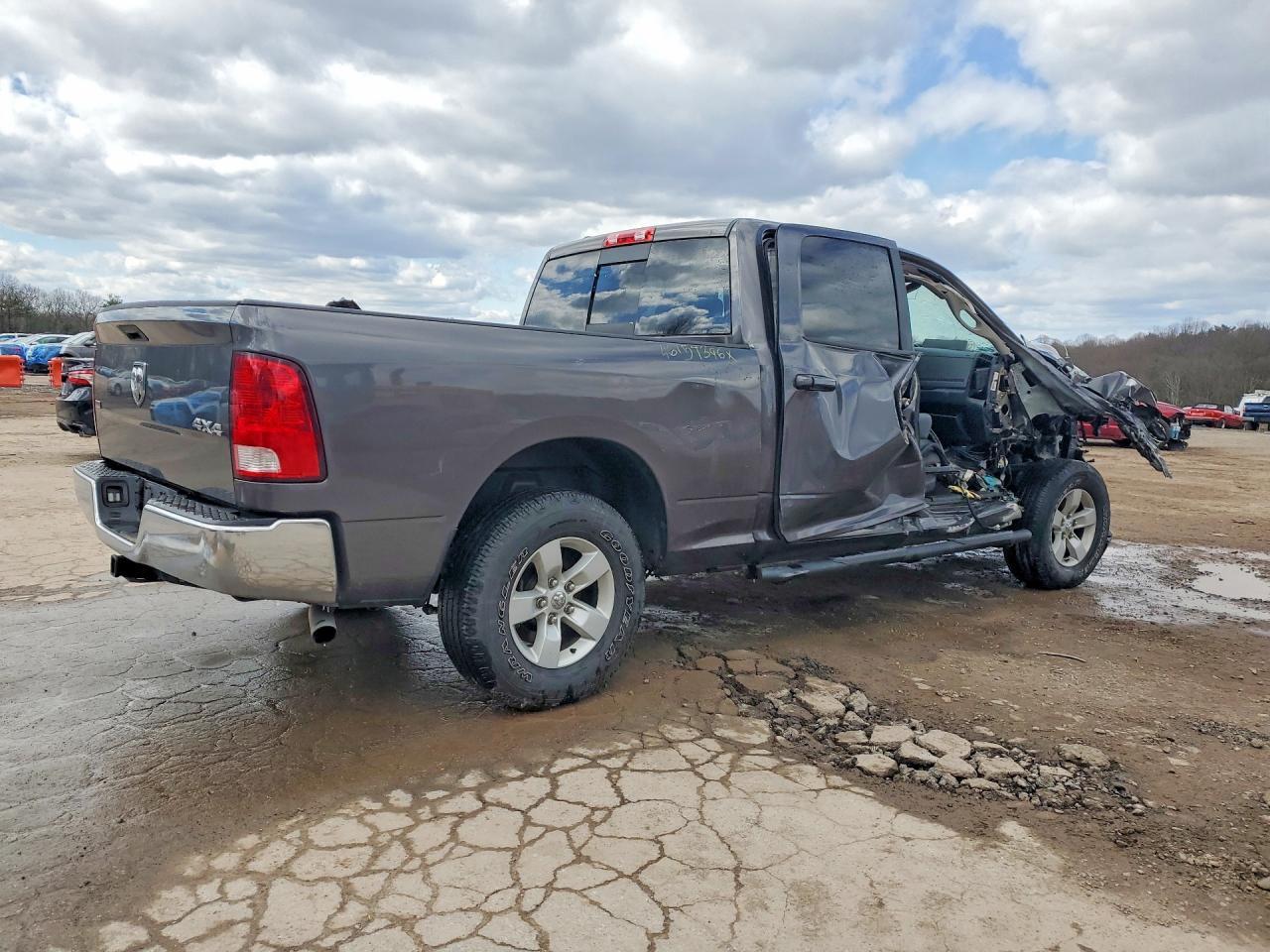 2019 Dodge RAM 1500 Classic SLT