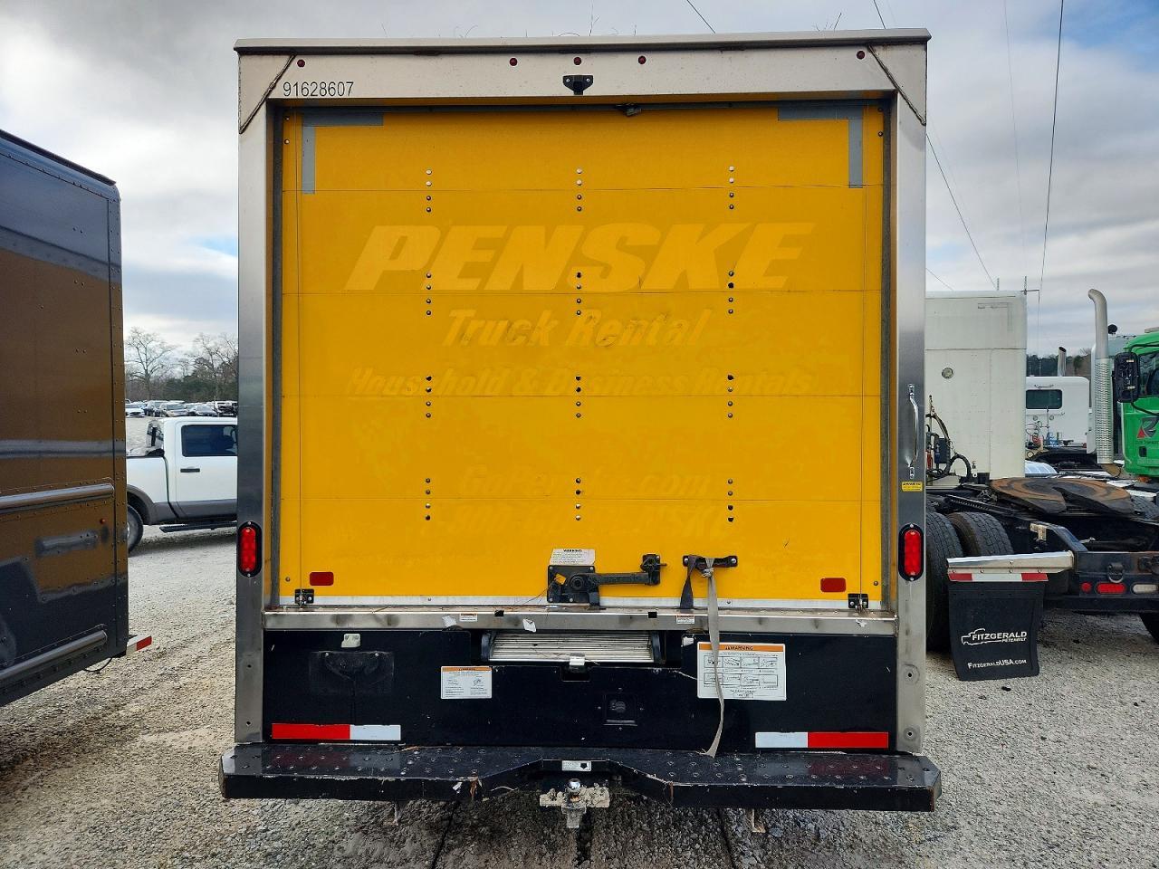2023 GMC Savana BOX Truck