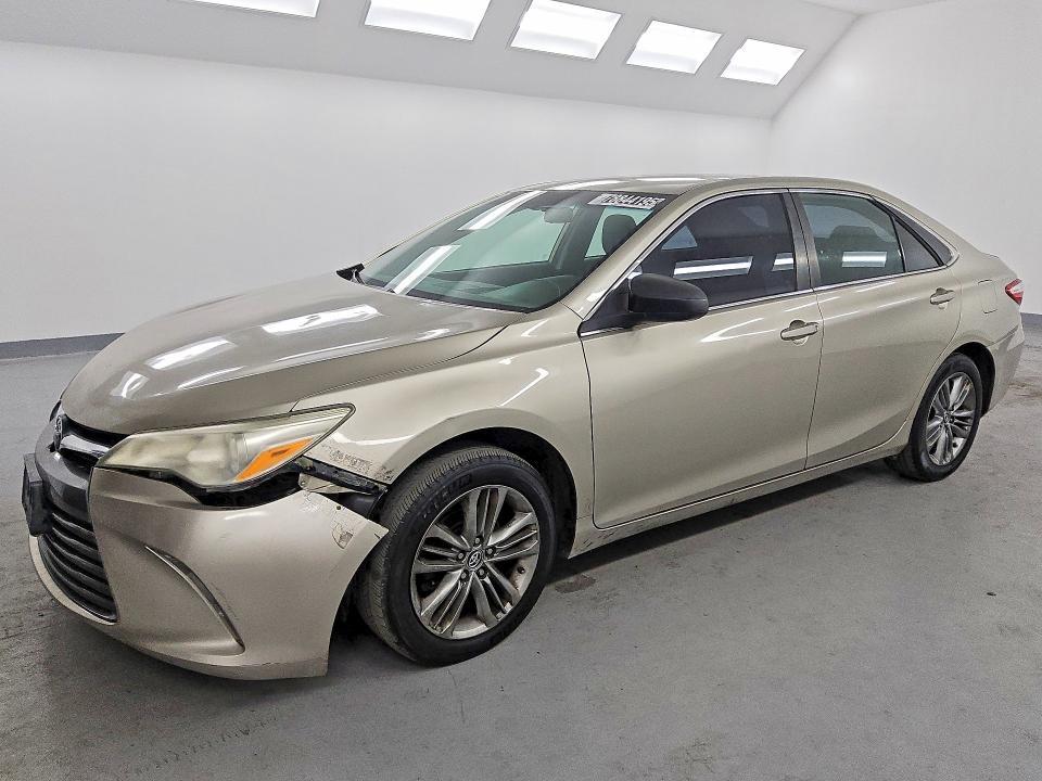 2015 Toyota Camry le