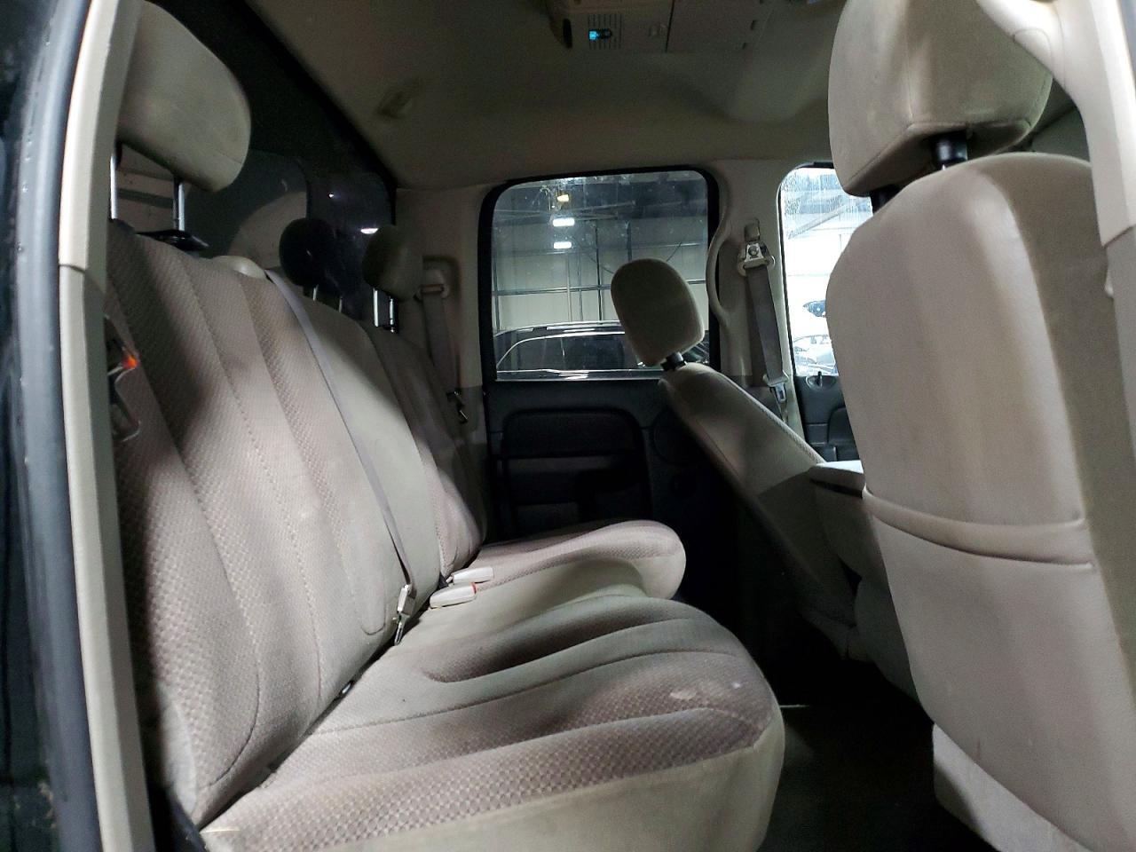 2005 Dodge RAM 1500 ST