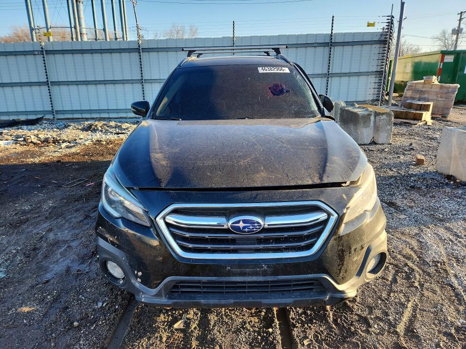 2018 Subaru Outback Touring