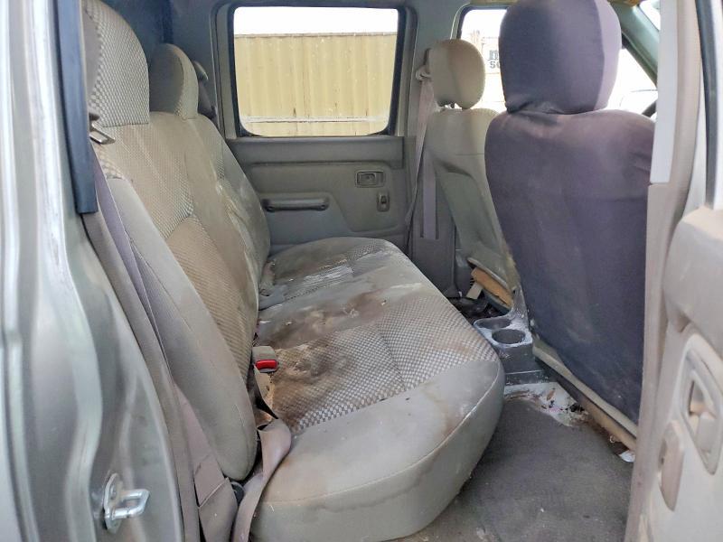 2001 Nissan Frontier XE