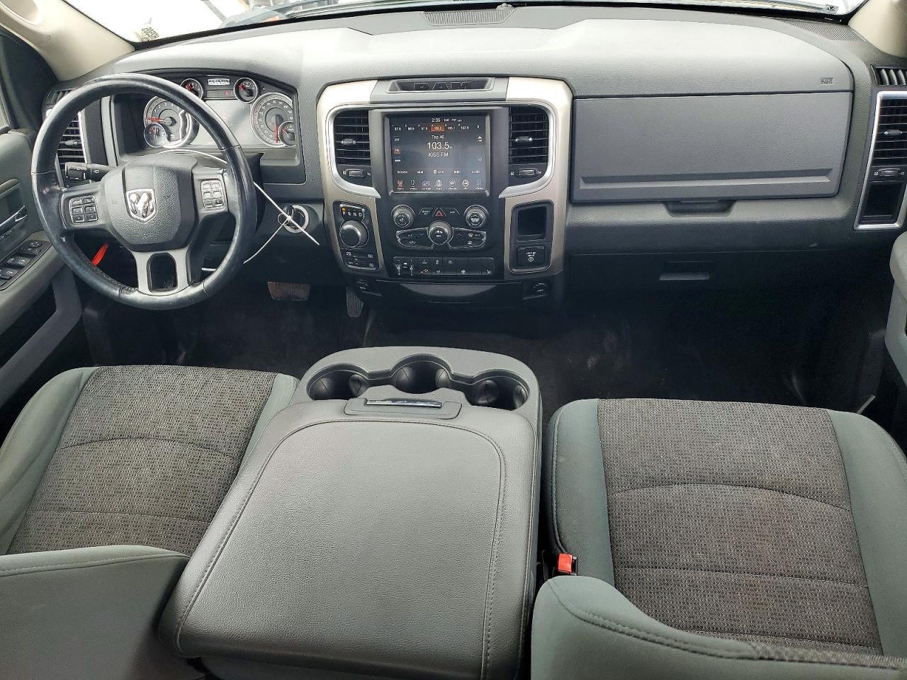 2015 Dodge RAM 1500 SLT