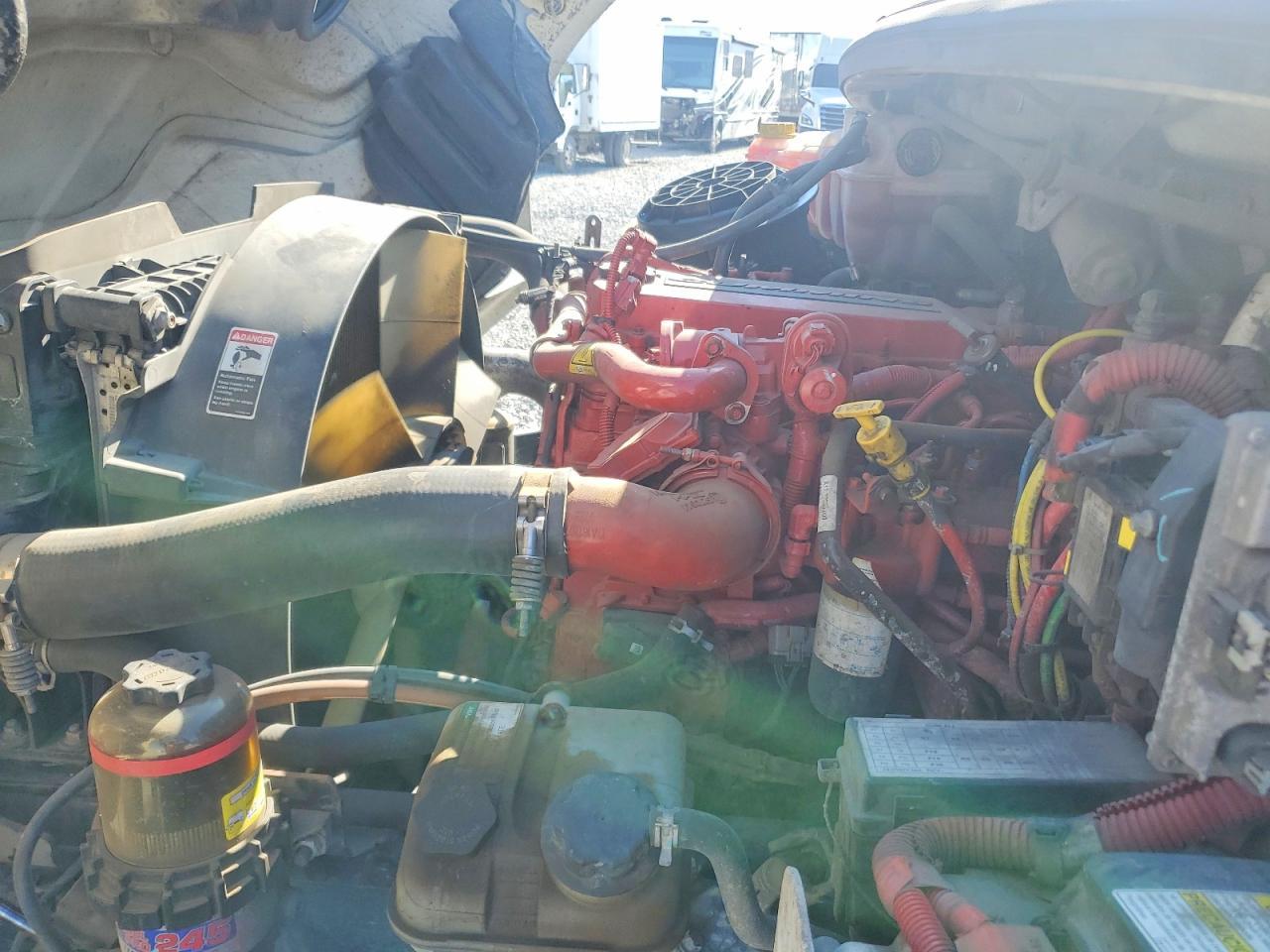 2020 Freigliner 2020 Freightliner Business Class M2 BOX Truck